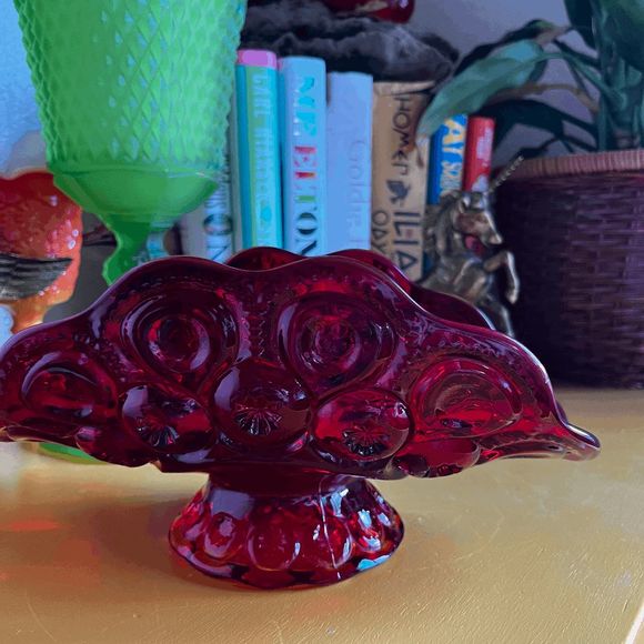 Vintage L.E. Smith Ruby Red Glass Moon and Stars Banana Boat Fruit Bowl - Picture 3 of 6